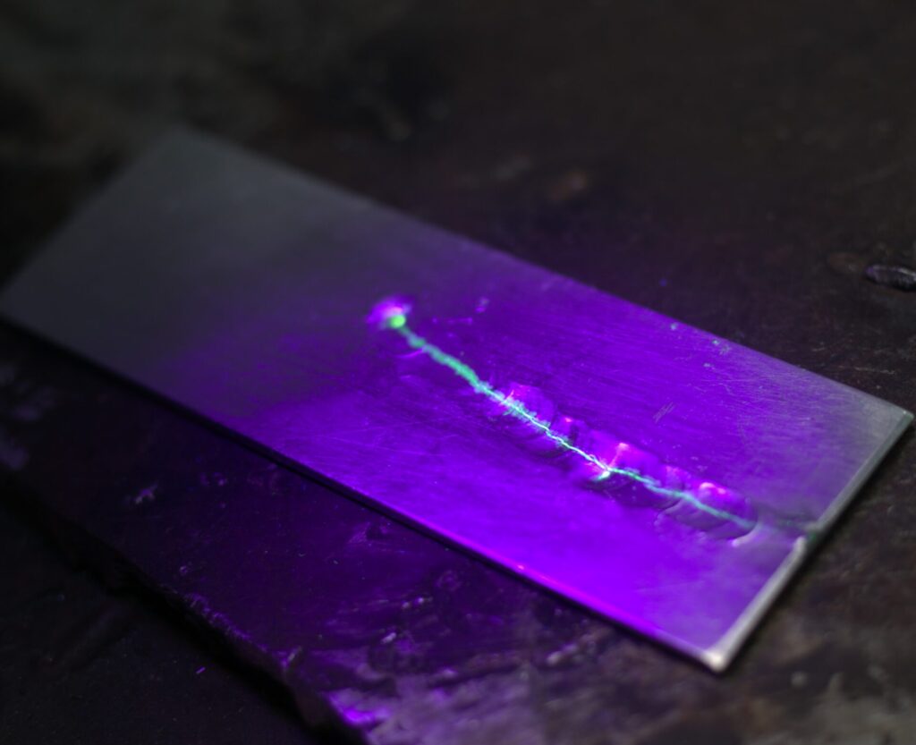 Liquidos penetrantes fluorescentes